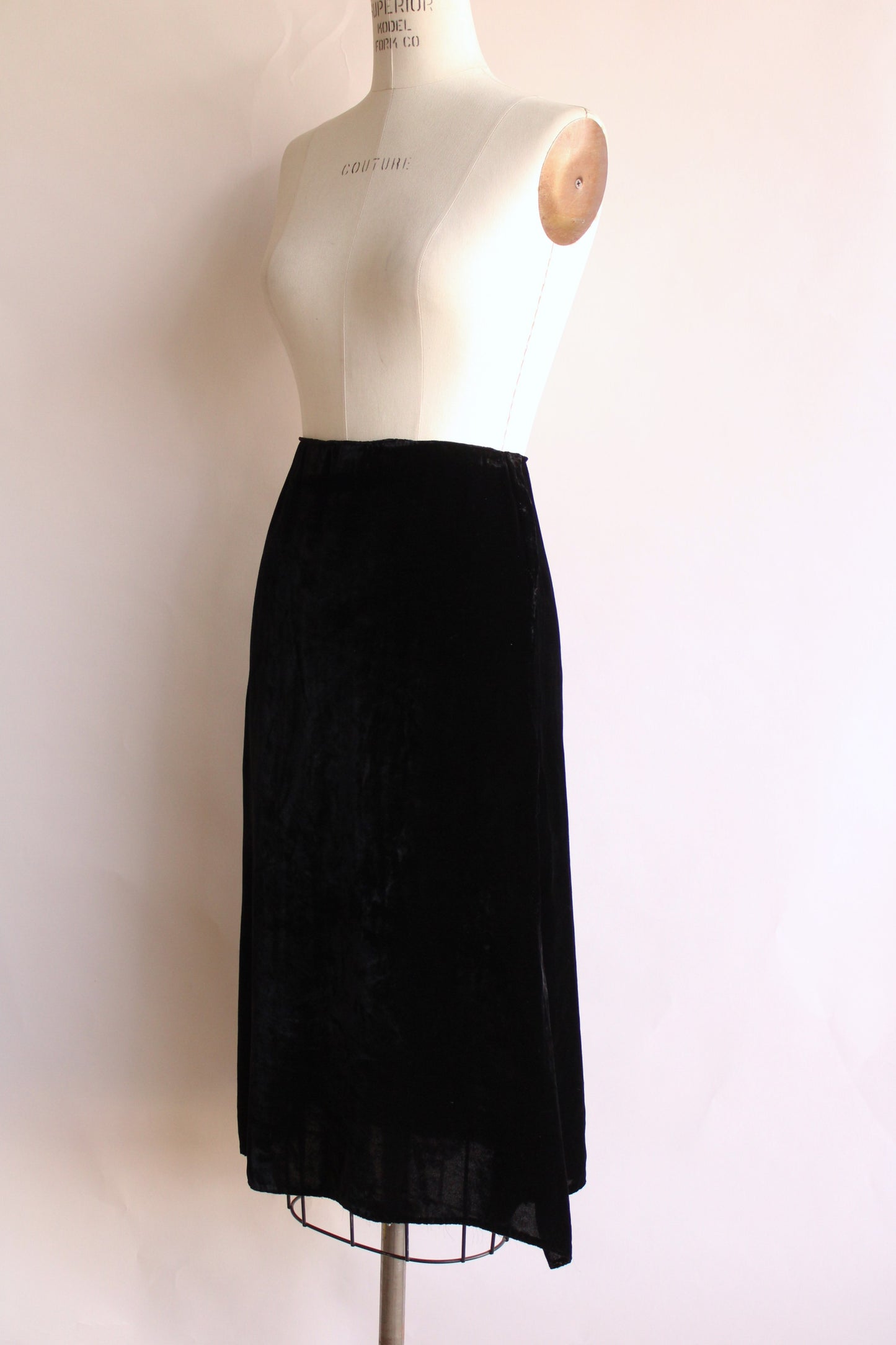 Vintage 1930s Black Silk Velvet Skirt With Side Slits – Toadstool Farm ...