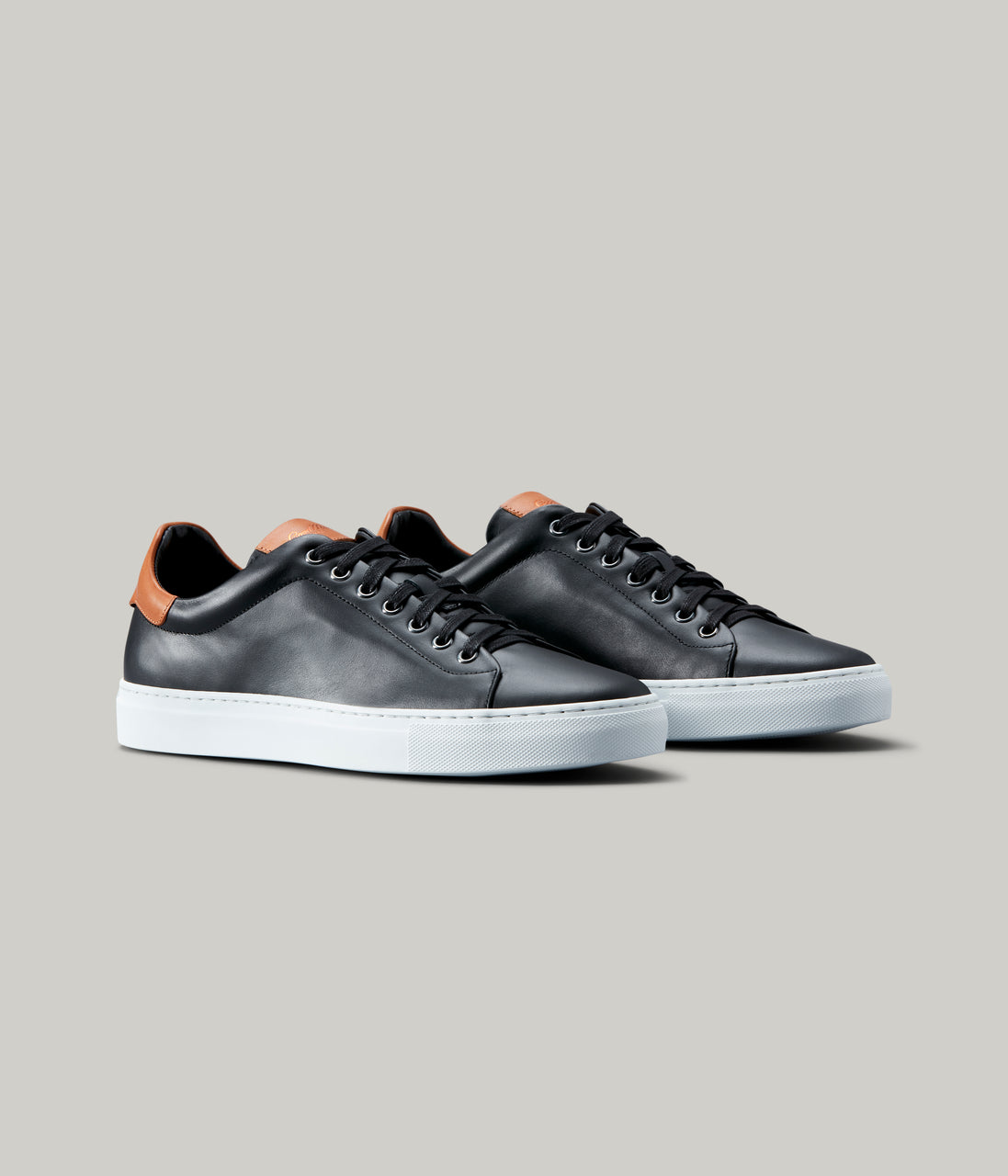 Legend Lo Top Sneaker - Calf Skin Lined 