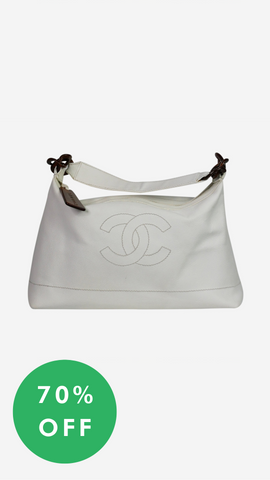 Second hand Chanel White vintage 2002-2003 Coco Mark caviar shoulder bag