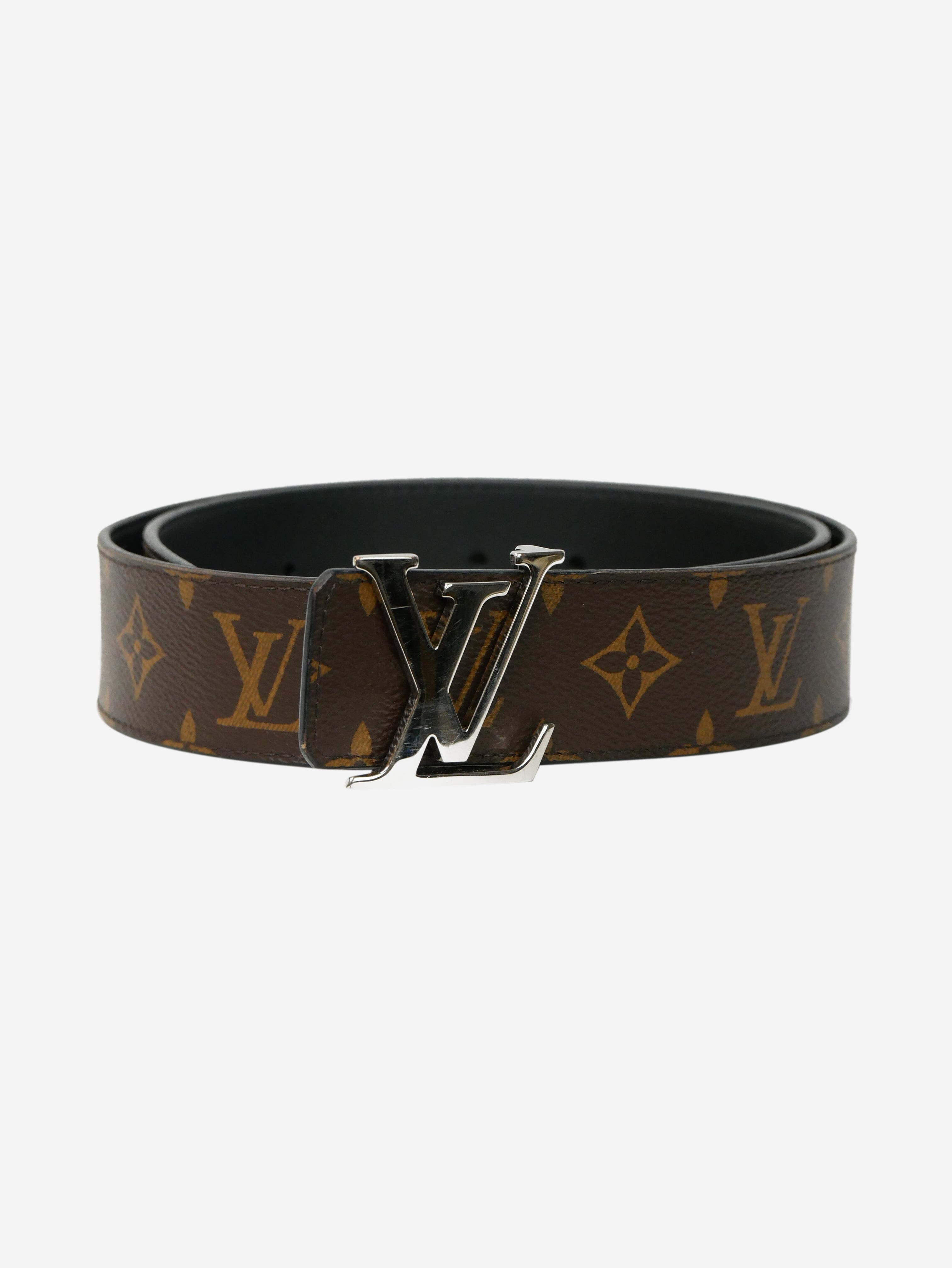 Louis Vuitton // Black Epi Leather Arrow Buckle Belt – VSP Consignment