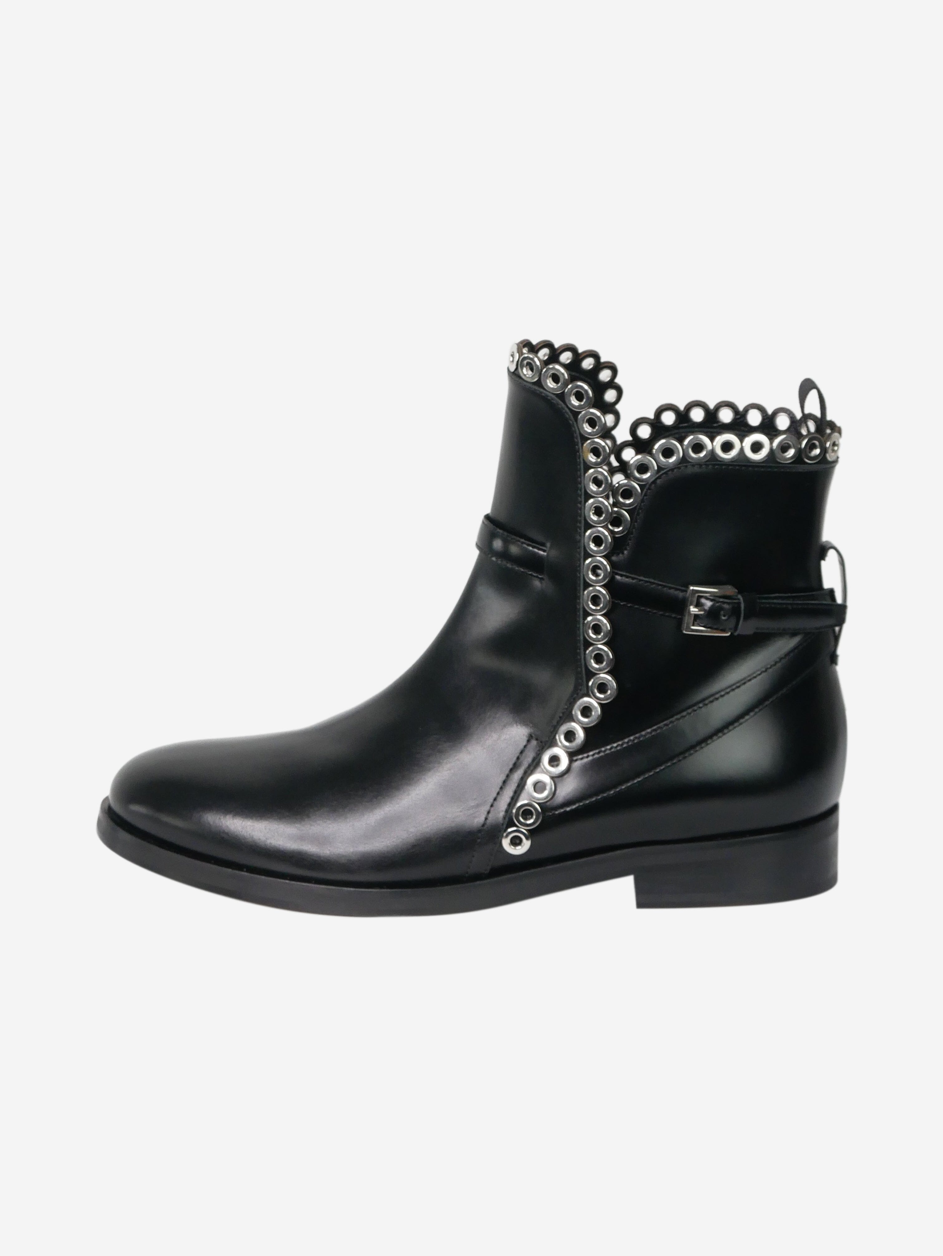Chanel pre-owned black leather ankle boots