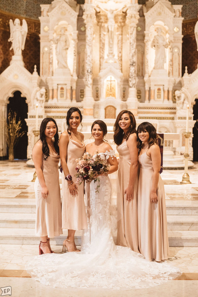 bridesmaids in champagne dresses