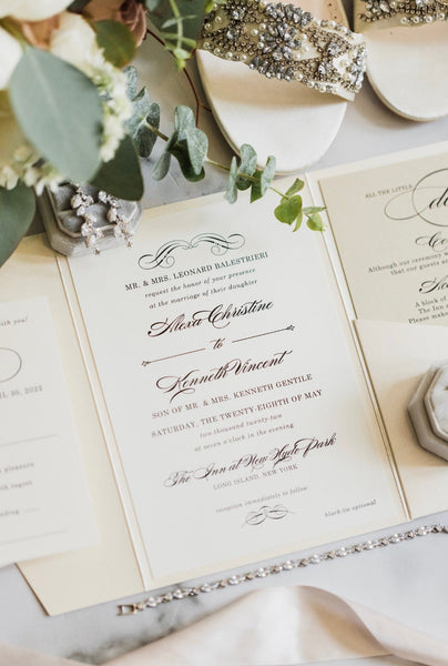 Class elegant wedding invitation 