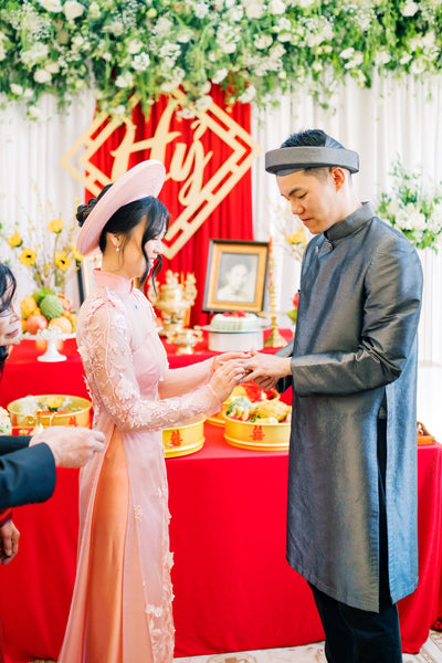 Vietnamese wedding exchange of rings