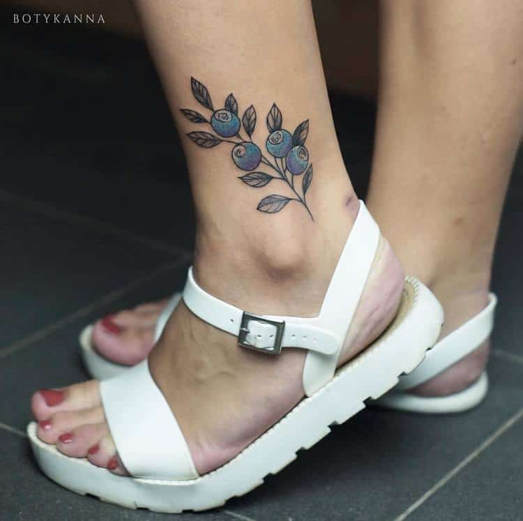 Blueberry Tattoo by Anna Botyk 