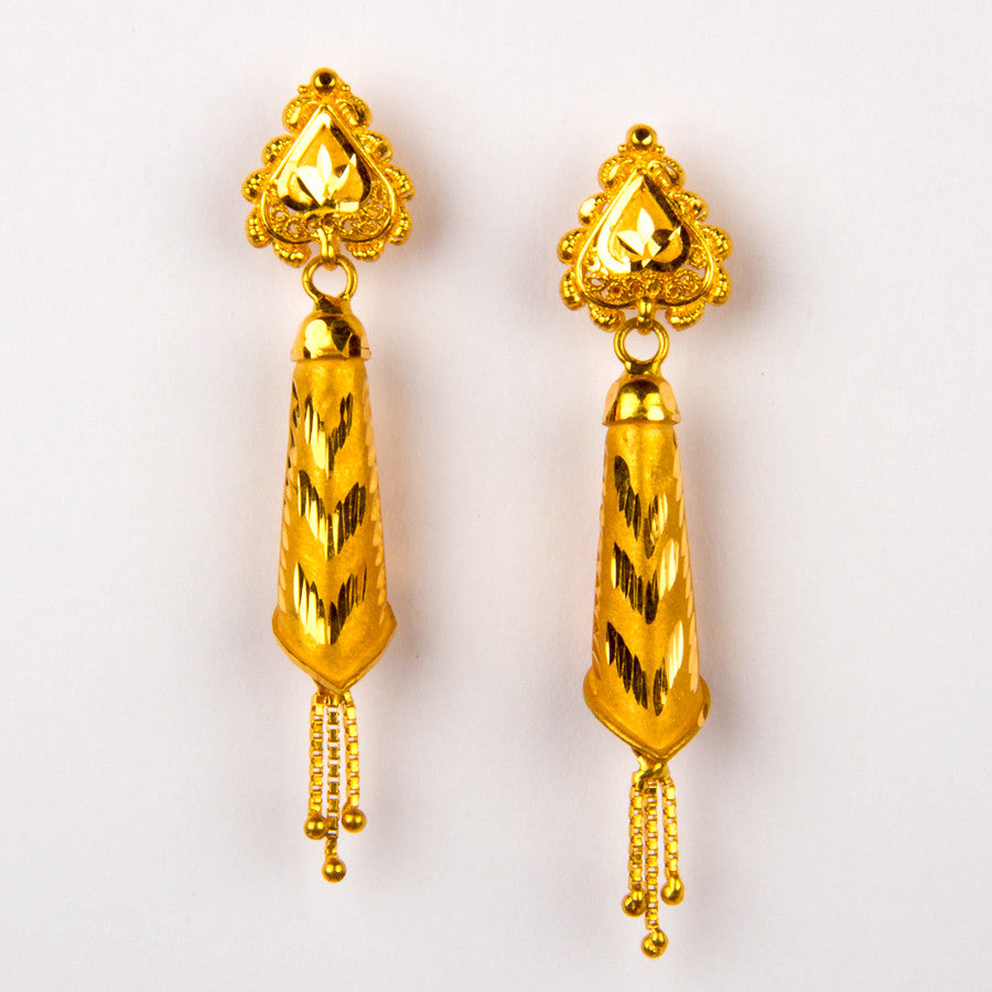 22 Kt Fancy Gold Earrings - ErGt25094 - 22Kt Gold earrings are designed in  a clip on style with screw back post with frost finish and hangin