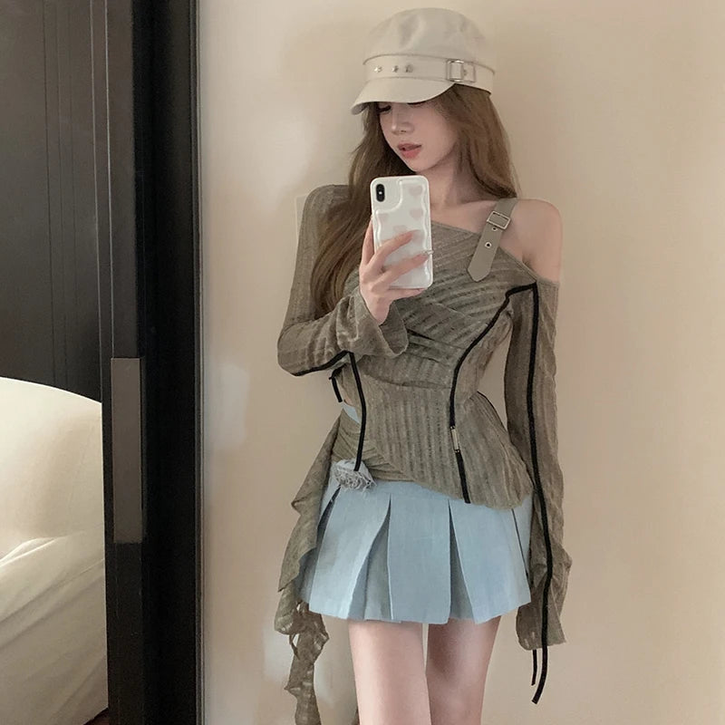 Korean Grunge Crop Top with One Shoulder and Irregular Hem - Image 4