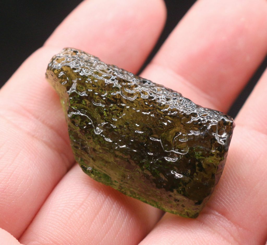 Esempio di moldavite falsa 93