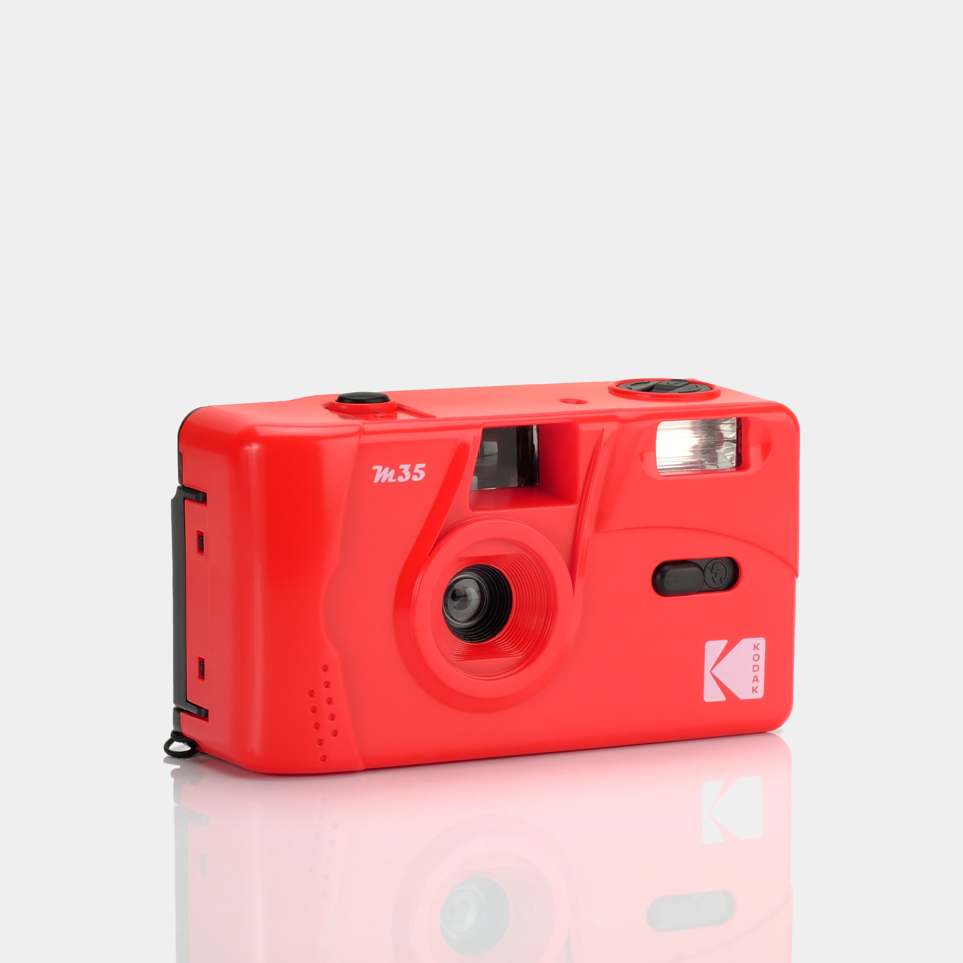 Cámara de Película 35mm con Flash Roja Kodak – Profoto