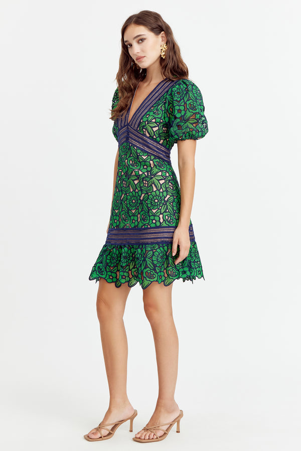 Adelyn Rae Dana Dress in Emerald Green Lace – THE LUCKY KNOT