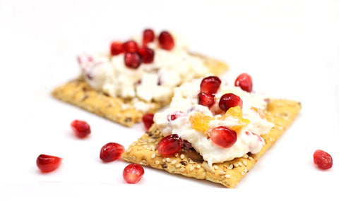 healthy-snacks-cheese-crackers