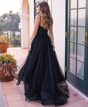 Black V-Line Tulle Long Evening Dress