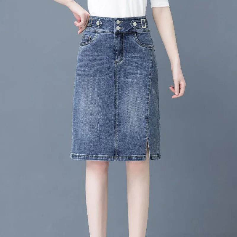 Blue denim A-line skirt with high waist and double buttons - Image 5