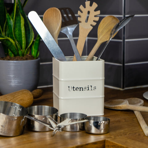 kitchen organisation ideas: utensil holder