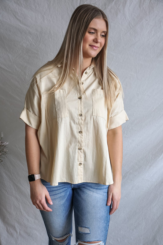 The Short Sleeve Ivory Knit Top | JQ Clothing Co.