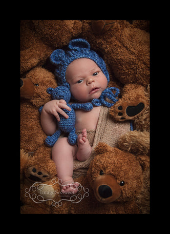 newborn photography teddy bear