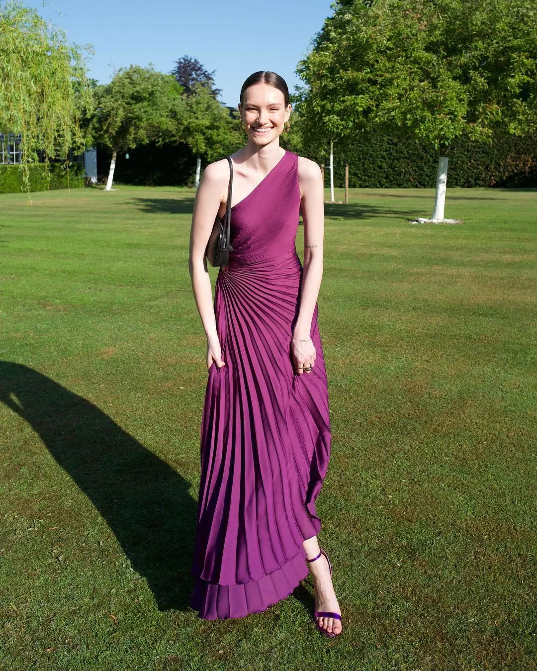 Stylish Ruffled Sleeveless Maxi Dress for Summer Events - Image 4