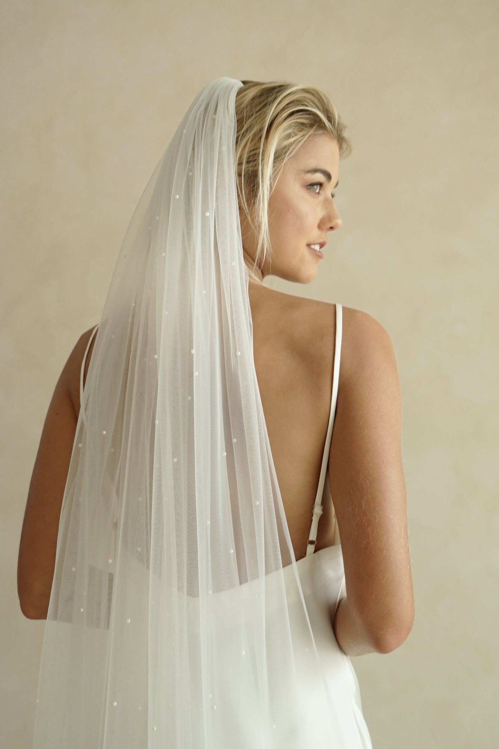 MARIBEL I  One Tier Veil with Pearls