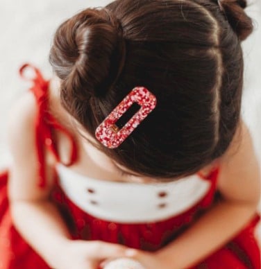 Glittery clips hairstyle for back to school