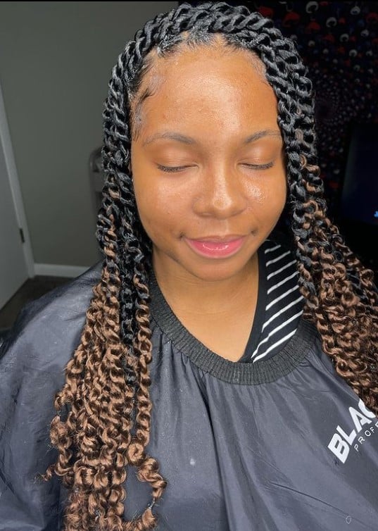 Two-Strand Twist With Soft Curls