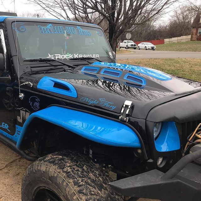 CUSTOM PAINTED AVENGER JEEP HOODS FOR JK, JL & JT – AVW Offroad and  Performance