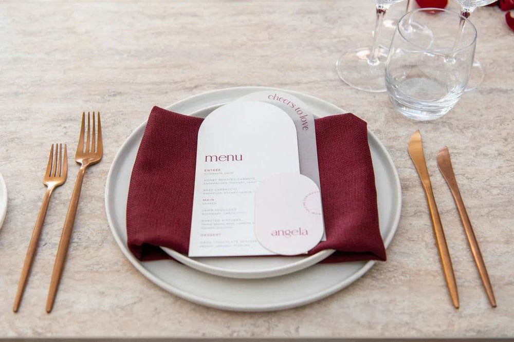 Arch menu with double arch place card.webp