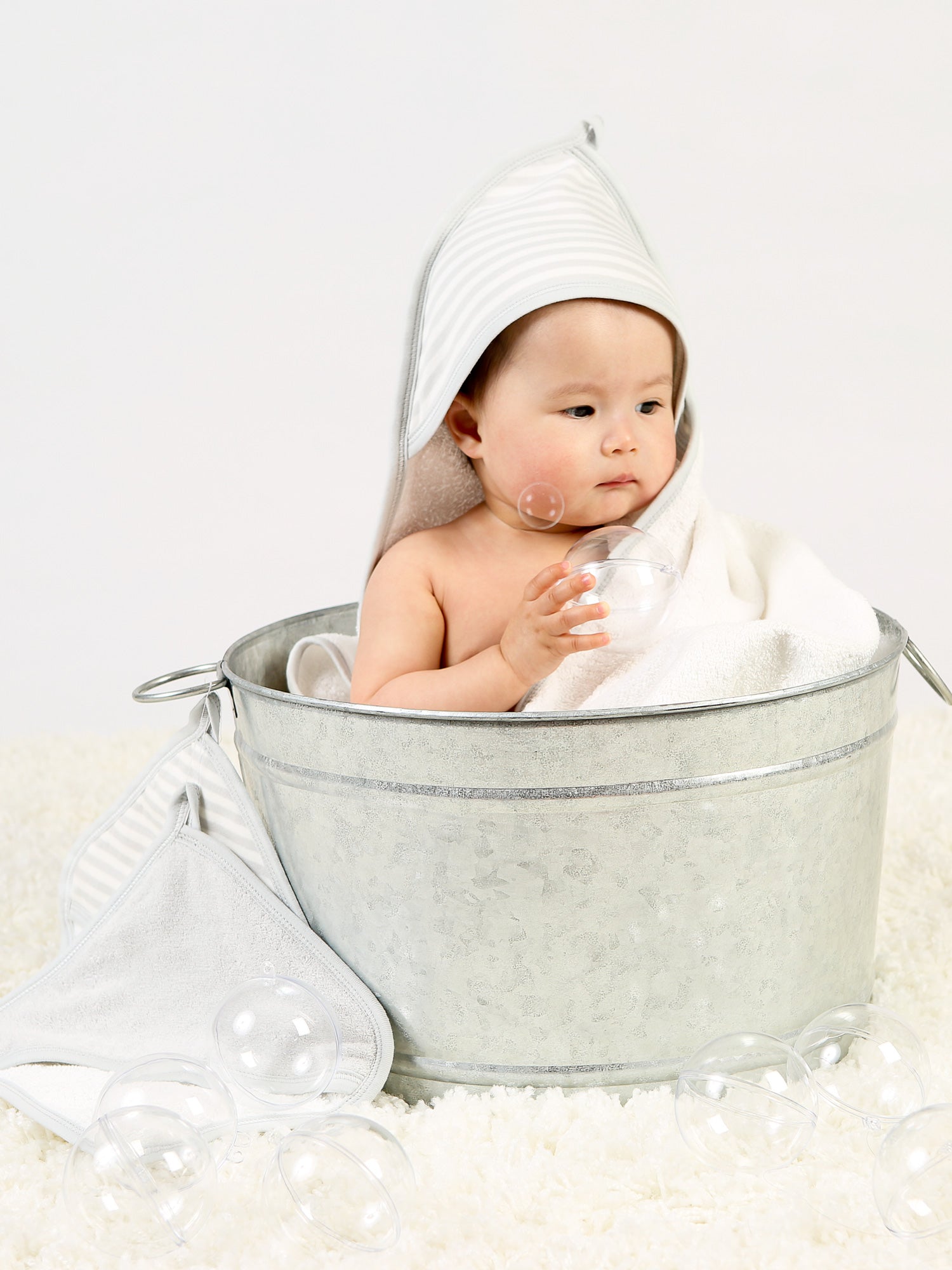 Organic Cotton Baby Deluxe Hooded Towel 