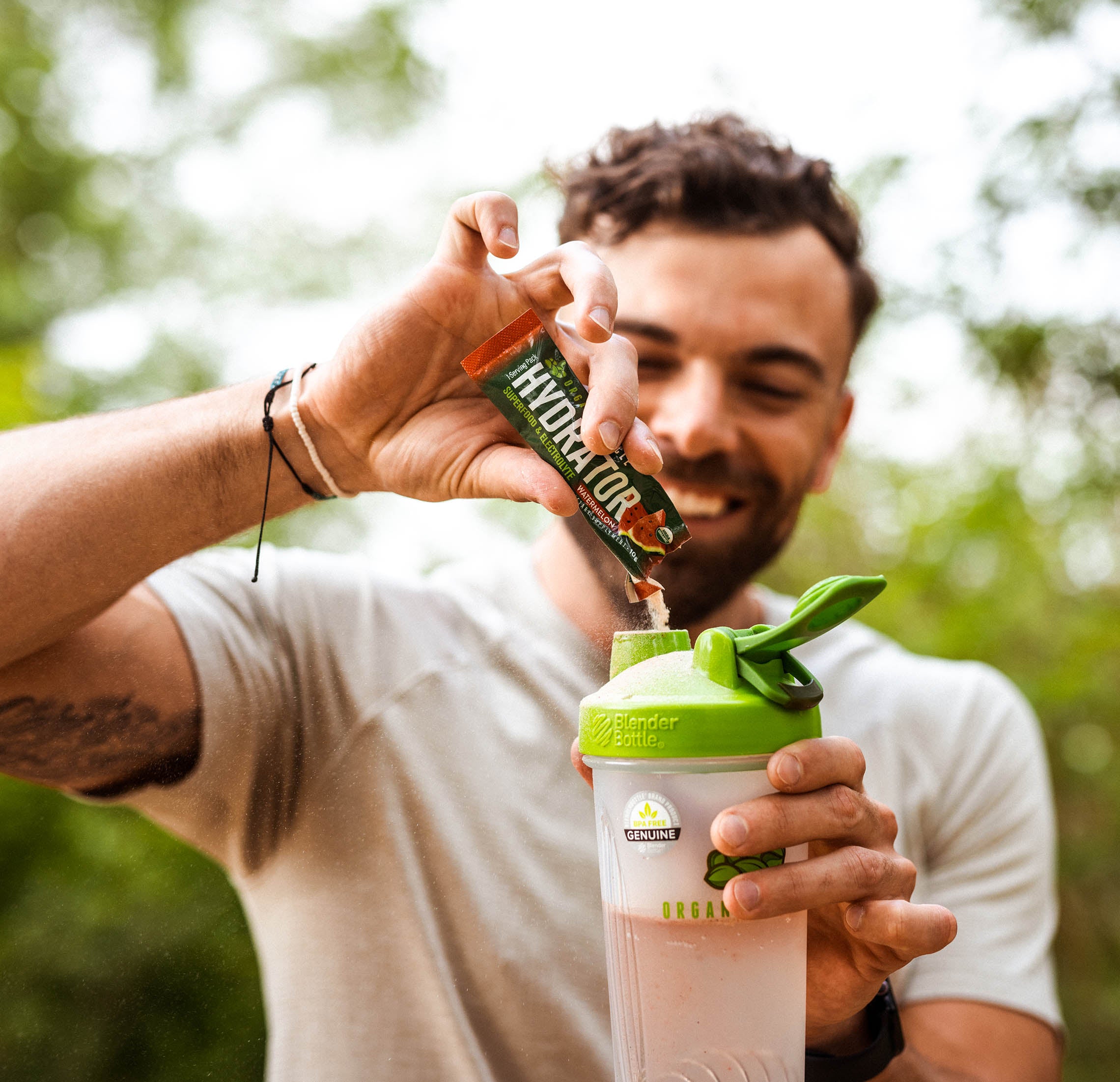 Gatorade BlenderBottle Shaker Bottle, BPA Free, Great for Pre Workout and Protein  Shakes