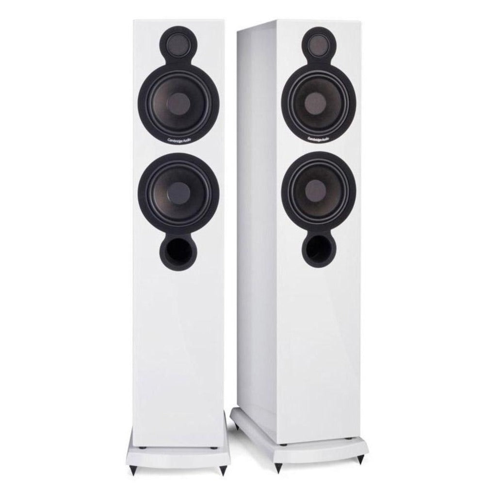 Белая акустическая система. Cambridge Audio Aeromax 2. Cambridge Audio Aeromax 2 колонки. Cambridge Audio Aero 6. Белые колонки Cambridge.