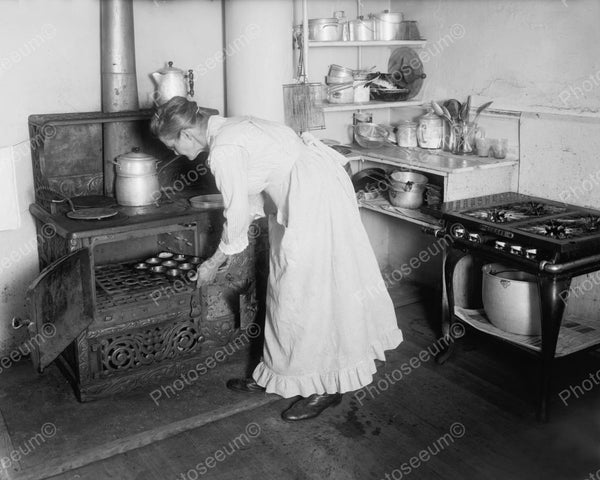 Woman Baking Muffins With Old Stove 1930's Vintage 8x10 Reprint Of Old ...