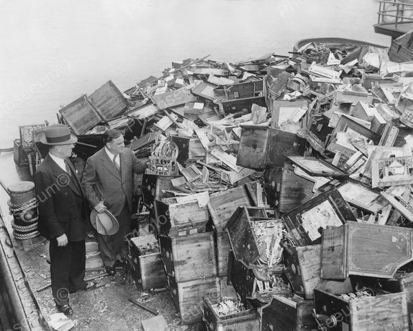 1500 Slot Machines Dumped Overboard 1936 Vintage 8x10 Reprint Of Old P ...