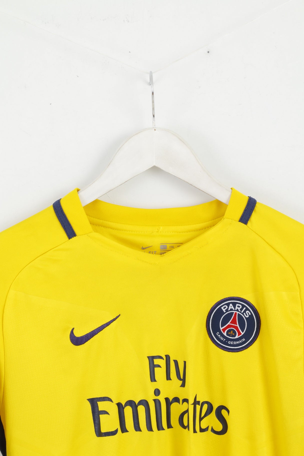 yellow jersey paris