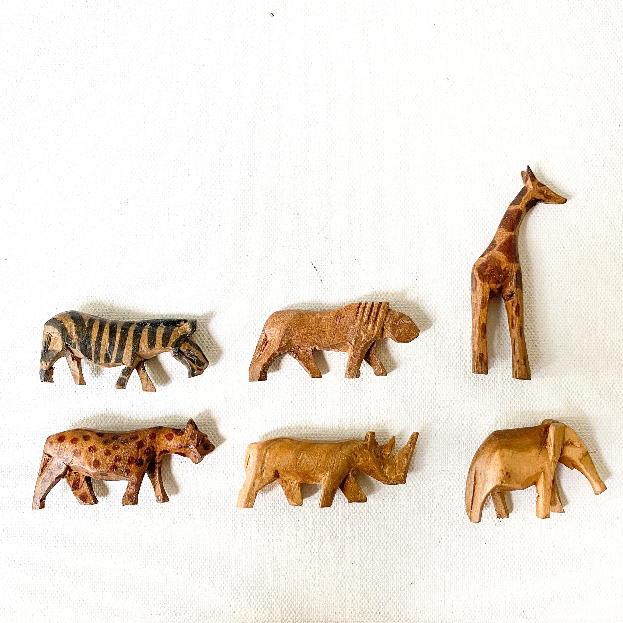 plastic safari animal figurines