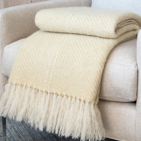 Blue 100% Mohair Throw, Bleu de Prusse