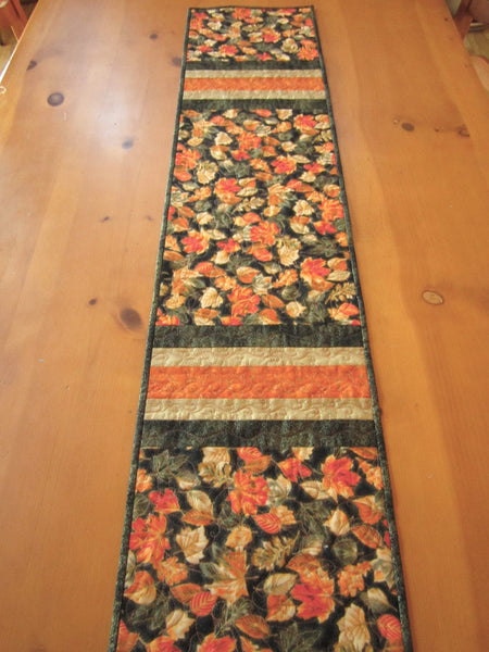Fall Leaves Quilted Table Runner – Patchwork Mountain