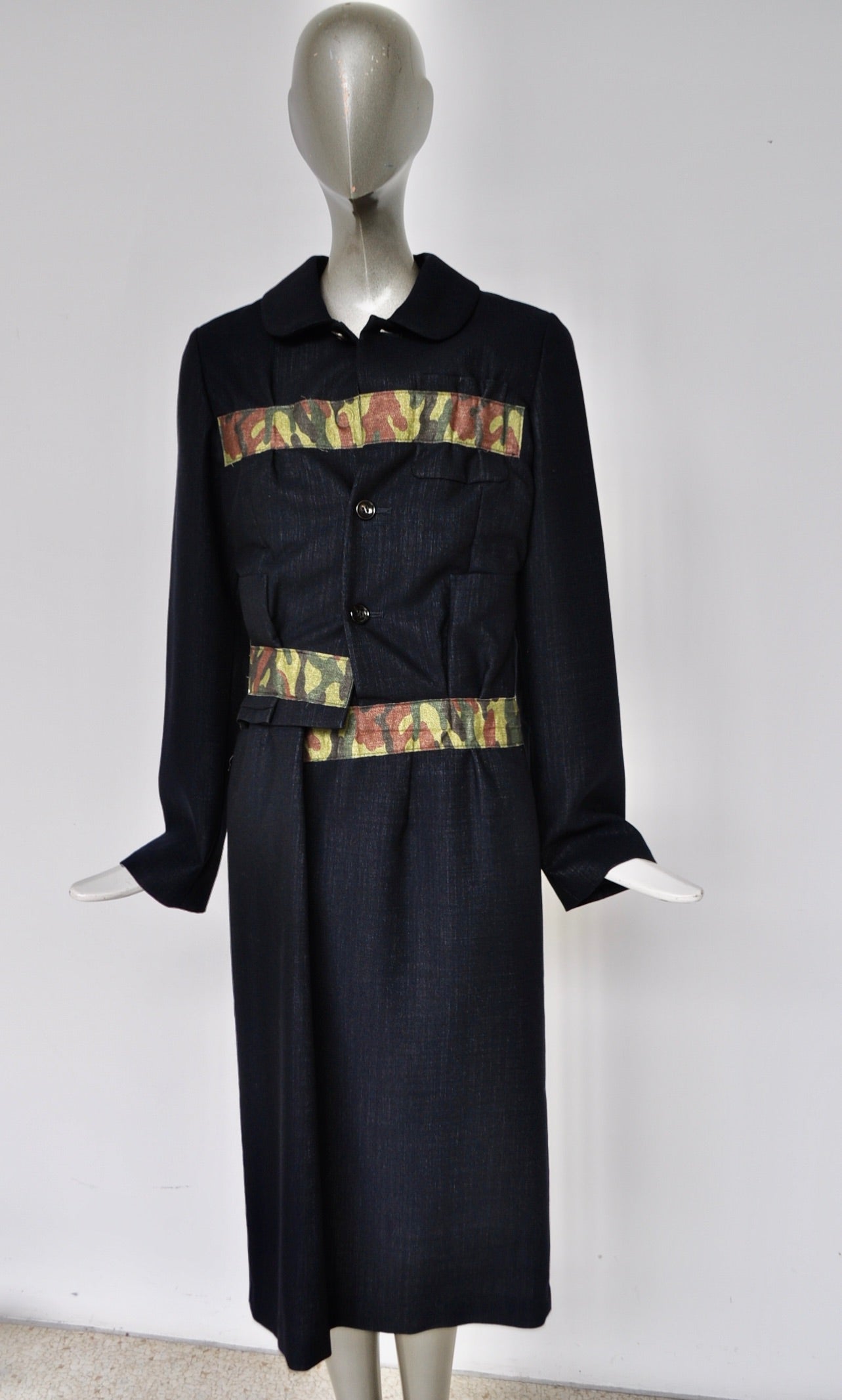 Avant-garde Comme des Garçons dress – Vintage Le Monde