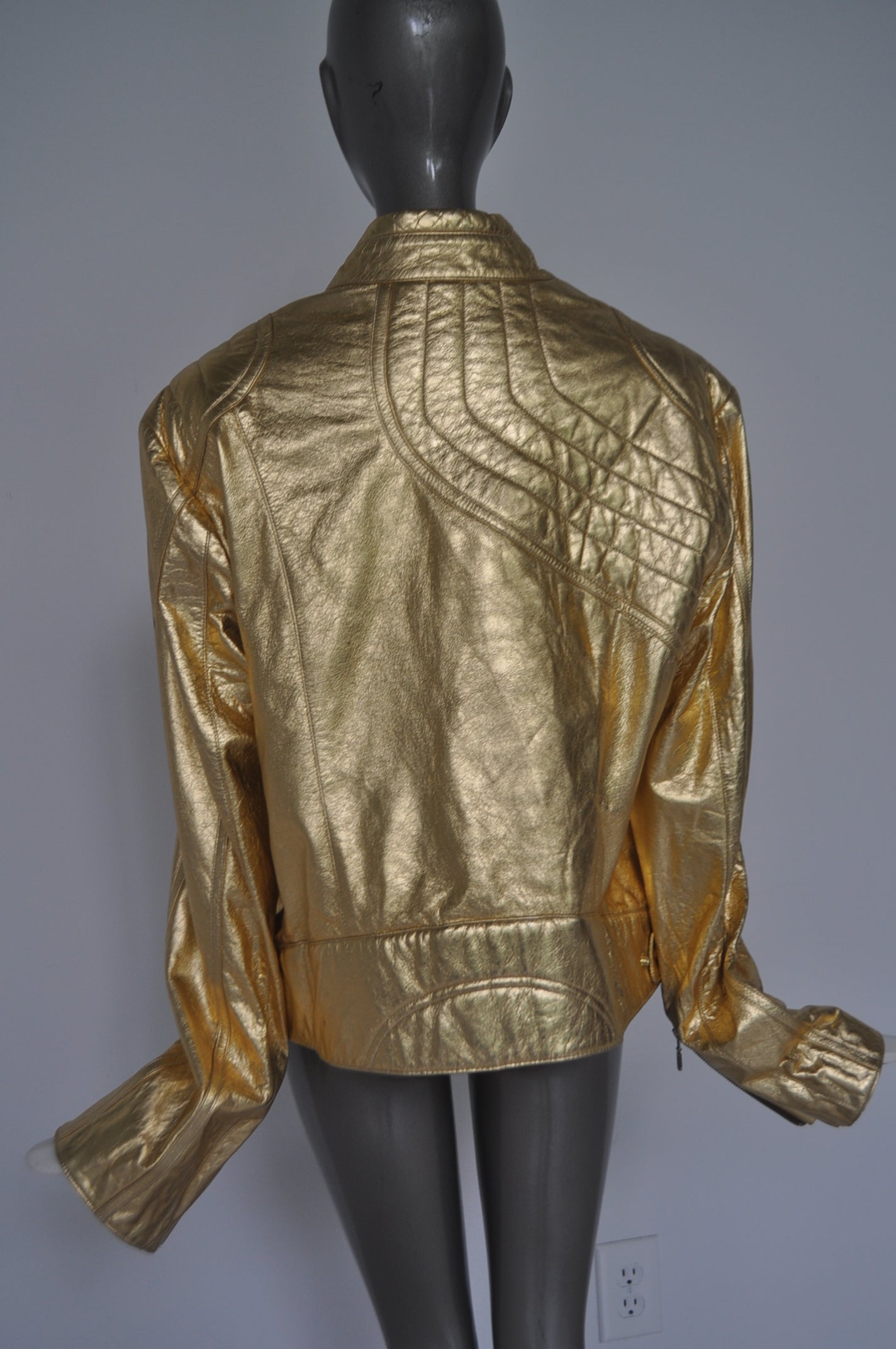 Marc Laurent gold leather jacket 90s – Vintage Le Monde