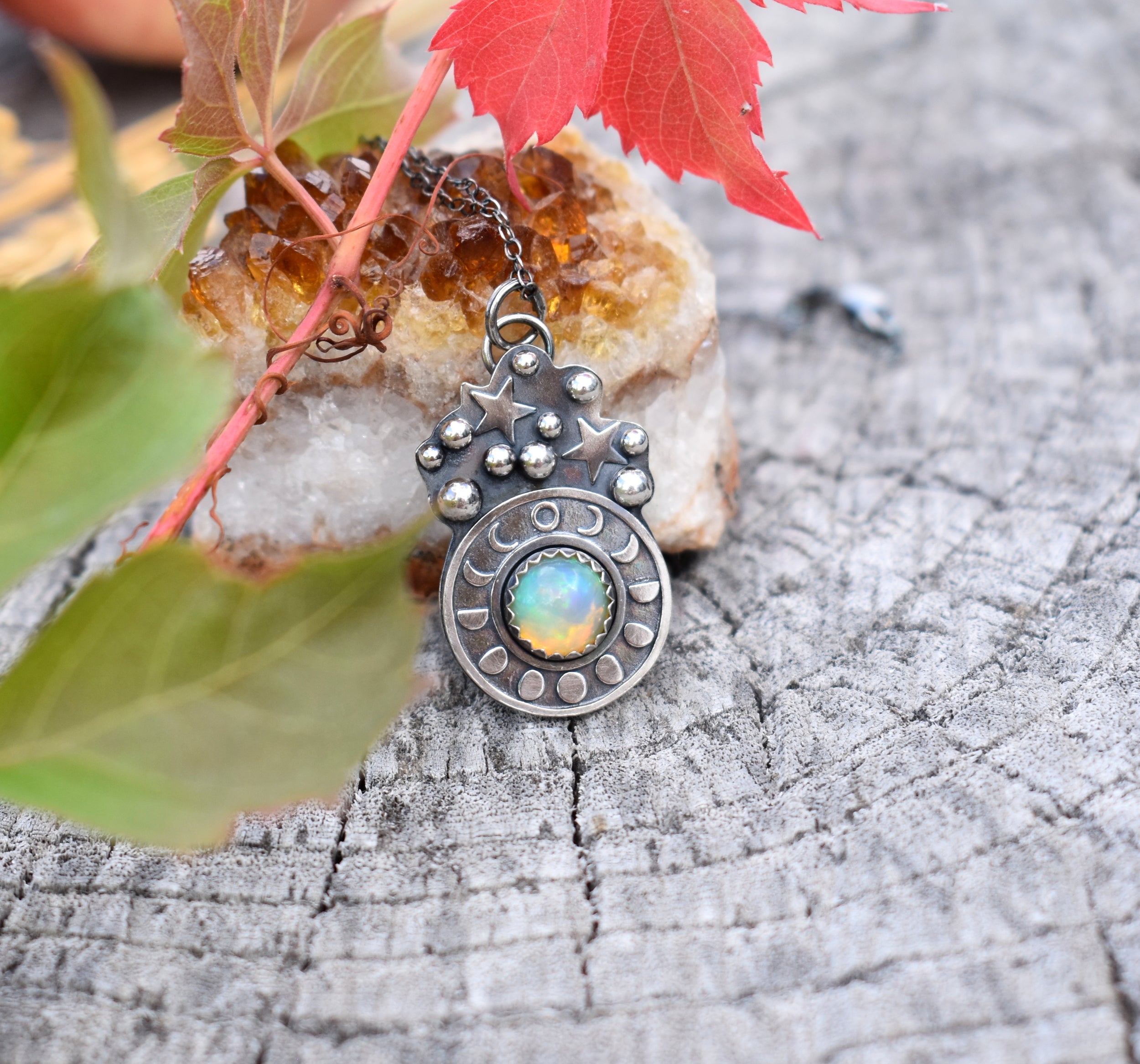 Opal and the Moon-Pendant #3