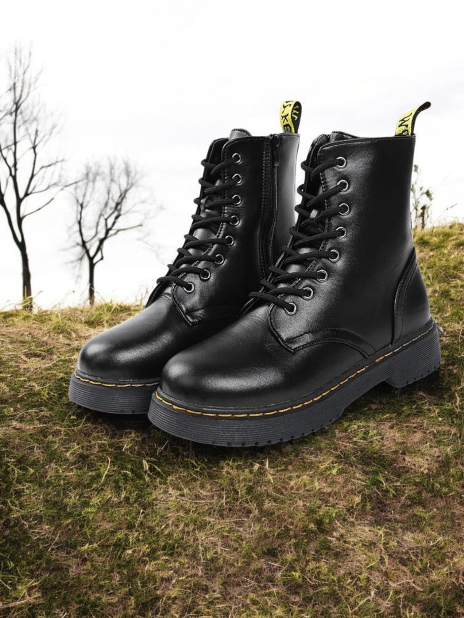 Emma | Modische Damenstiefel Schwarz aus Kunstleder mit Reißverschluss und rutschfester Sohle | Schwarz