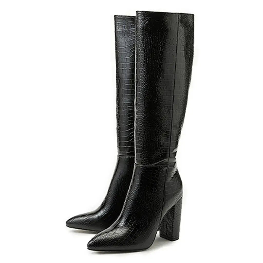 Bota Cano Alto Feminina de Couro Jacaré