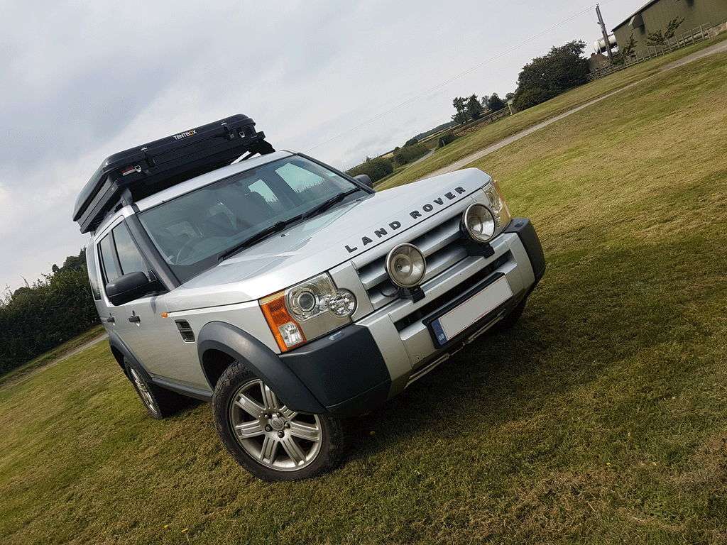 Land Rover Discovery 3 Front Runner Roof Rack Fitting and TentBox Hard Shell - Yorkshire Trek Overland