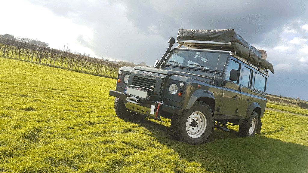 Land Rover Defender Service Garage UK Yorkshire Norway