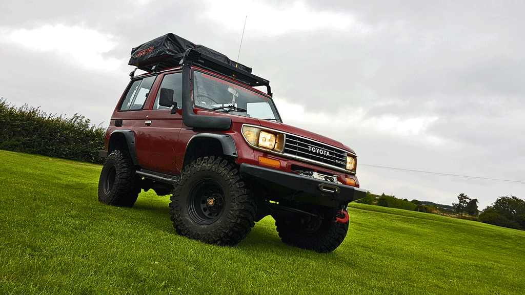 Toyota Land Cruiser Roof Tent & Roof Rack - Trek Overland