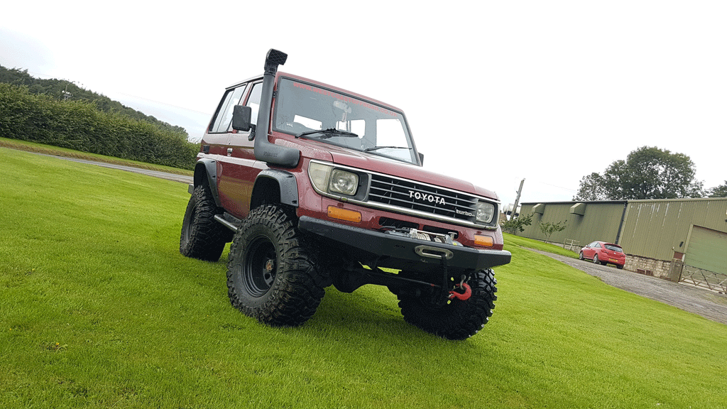 Toyota Land Cruiser Roof Tent & Roof Rack - Trek Overland