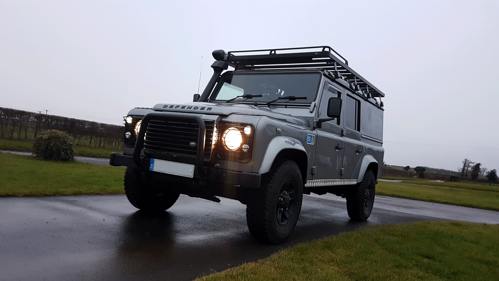 Land Rover Defender 110 Preparation Roof Rack Security Lighting Hinges Glove Box Yorkshire Trek Overland 