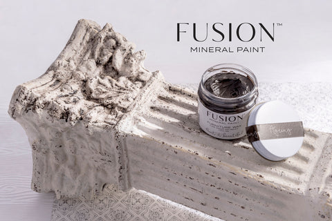 Fusion Mineral Paint Coloured Wax Espresso antiquing black white liming and metallic wax