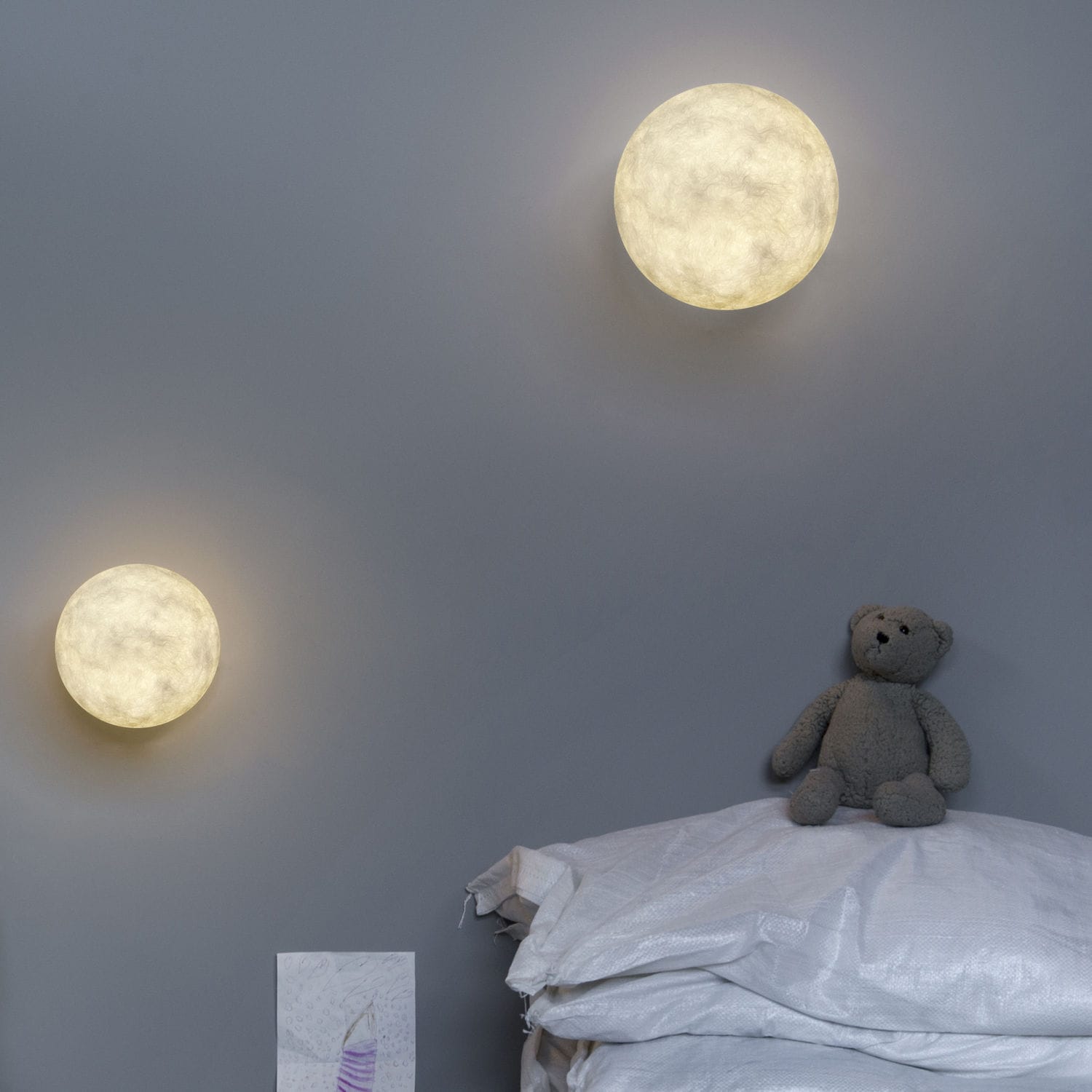 Moon wall light