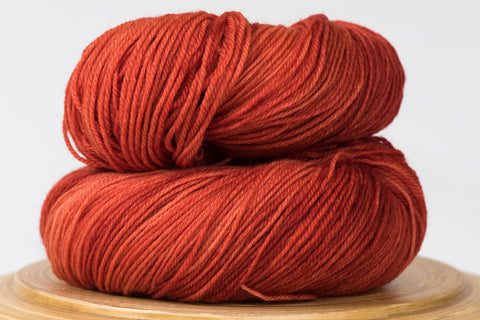 Messa di Voce hand-dyed yarn in Crushed Chili
