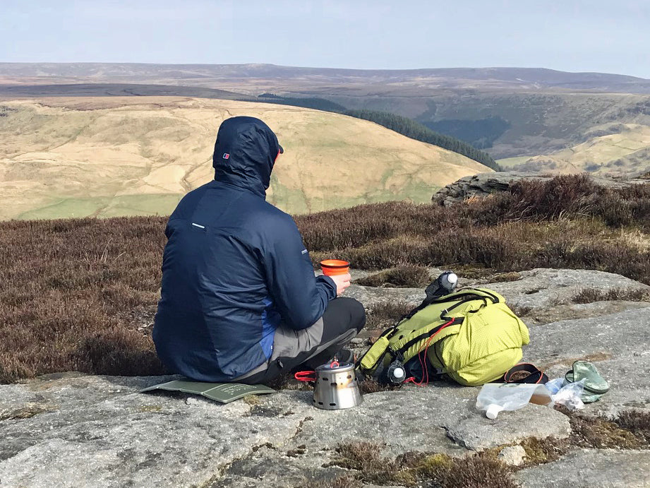 David Vaughan sends us this picture from the UK's Peak District with his Evernew 600 Sidewinder!