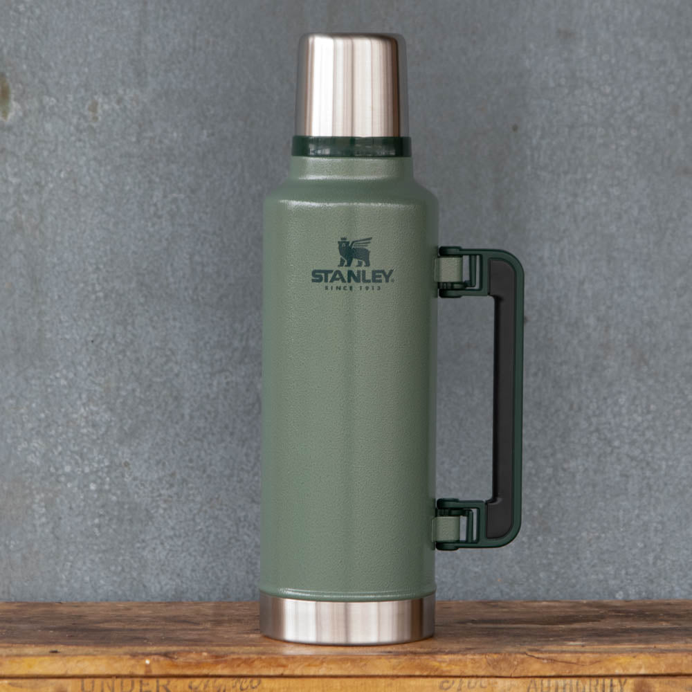 stanley thermos 1.9 l